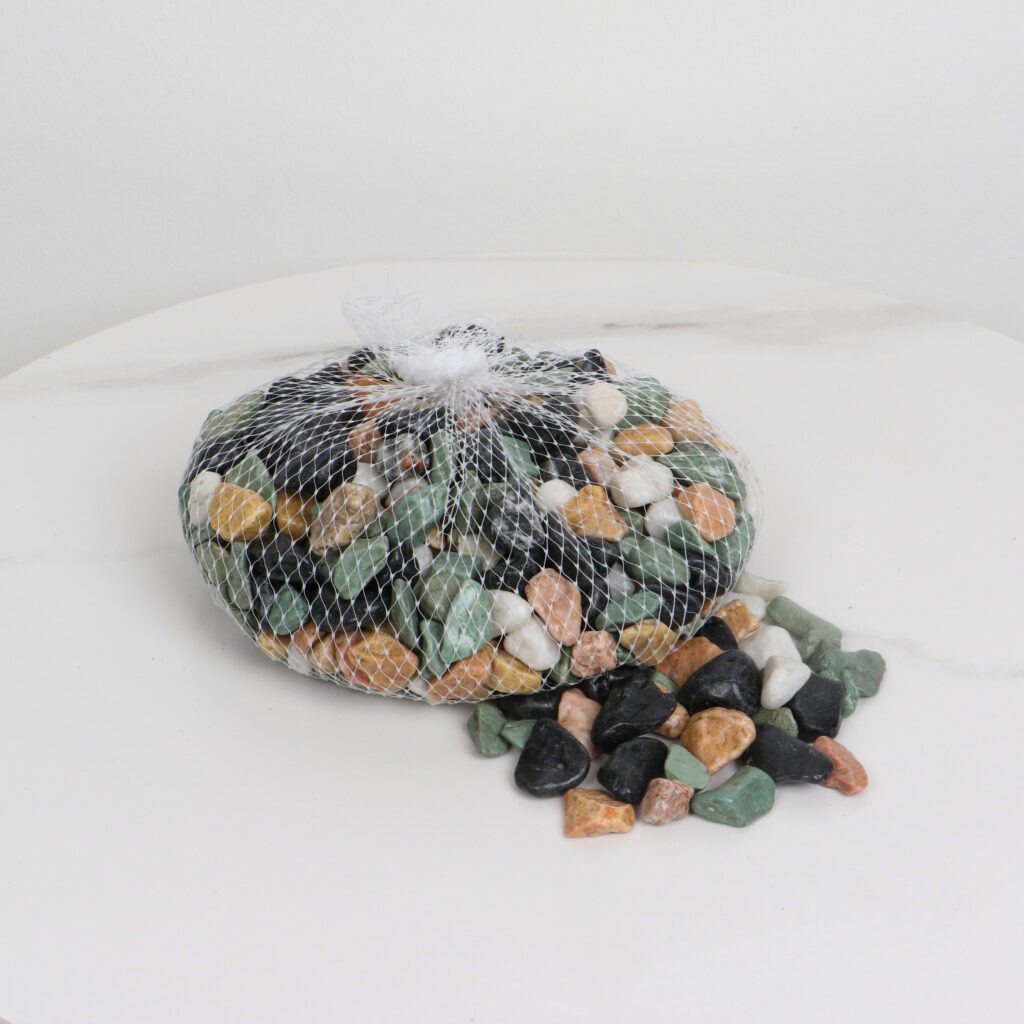 حجر زينة ملون